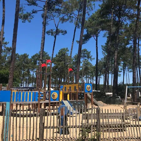 Campsite Mobile - Les Dunes De Contis Saint-Julien-en-Born